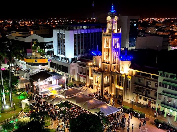 Machala celebra su bicentenario con millonaria fiesta; actúan Gilberto Santa Rosa, Lizandro Meza, Cristhian Nodal y otros