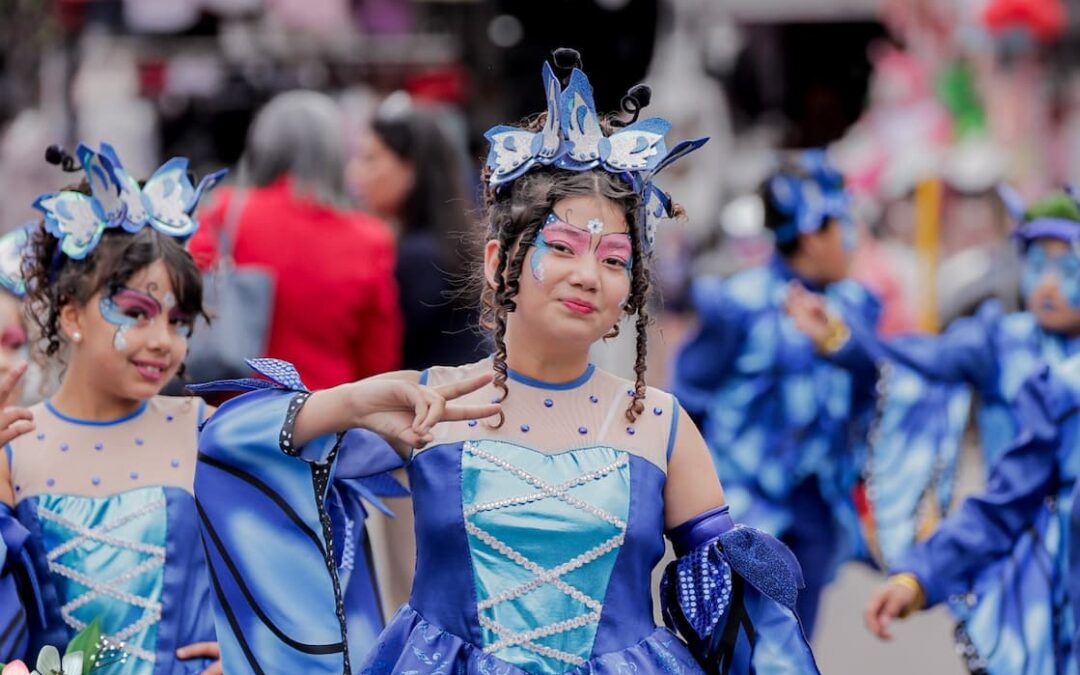 Agendas del Carnaval 2025 de Ambato y Guaranda concentran tradición y colorido; así serán sus festejos