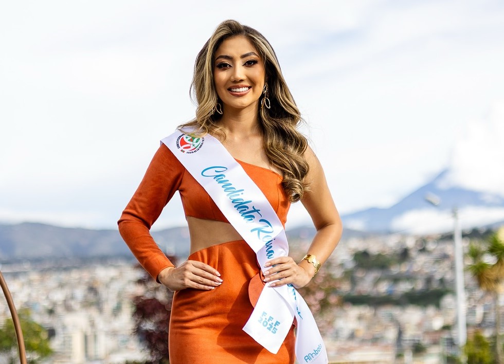 Candidata a Reina de Ambato 2025